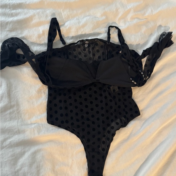 Black Mesh & Polka Dot Bodysuit with Drop Sleeves | Size 6 // ML - Picture 4 of 5